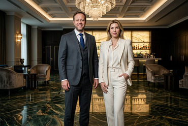 HILTON - in the lobby